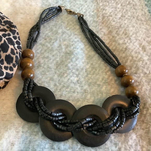 Leopard hat and necklace OS - Picture 2 of 6